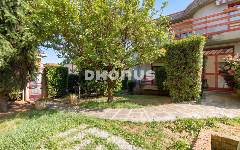 Villa unifamiliare via Abadia, 36, Scanzo Rosciate, Scanzorosciate — foto 3 di 73