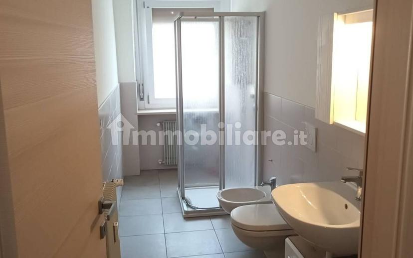 Bilocale via Giosuè Carducci, Centro, Merano — foto 3 di 7