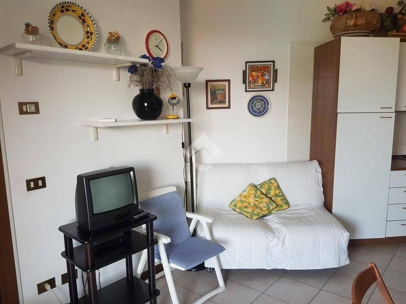 Monolocale via PADRE A. M. di Francia 35, Rivoltella, Desenzano del Garda
