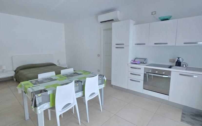 Bilocale viale della Vittoria 257, Lungomare Marconi, Alba Adriatica