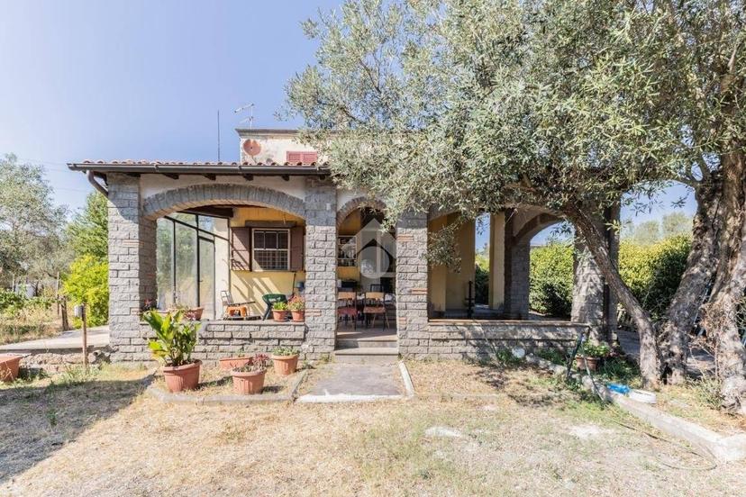 Villa unifamiliare Strada Statale 1bis via Aurelia 78, Vetralla — foto 7 di 21