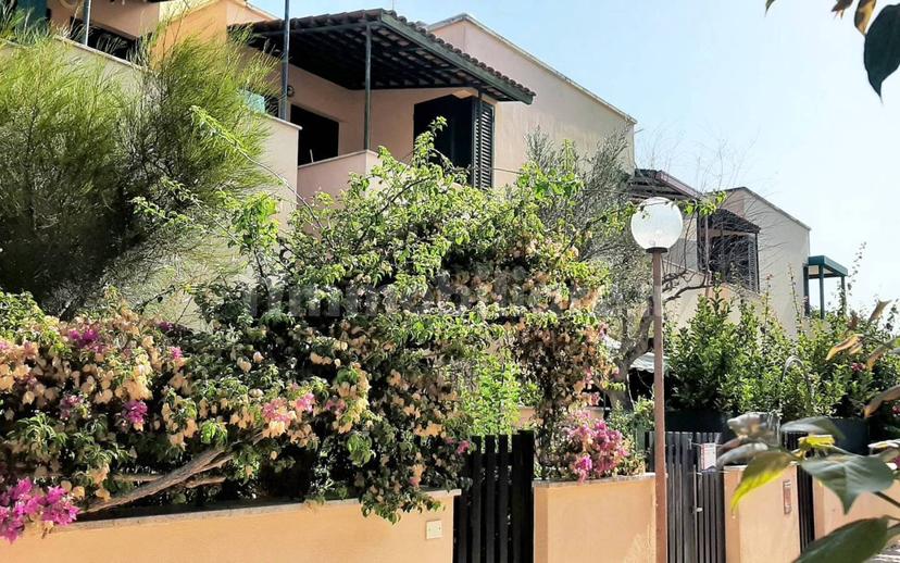 Quadrilocale via delle Albizie 10, Torre Dell'orso, Melendugno — foto 4 di 25