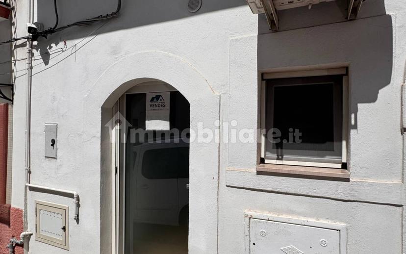 Monolocale via Alessandro Manzoni 2, Peschici — foto 10 di 17