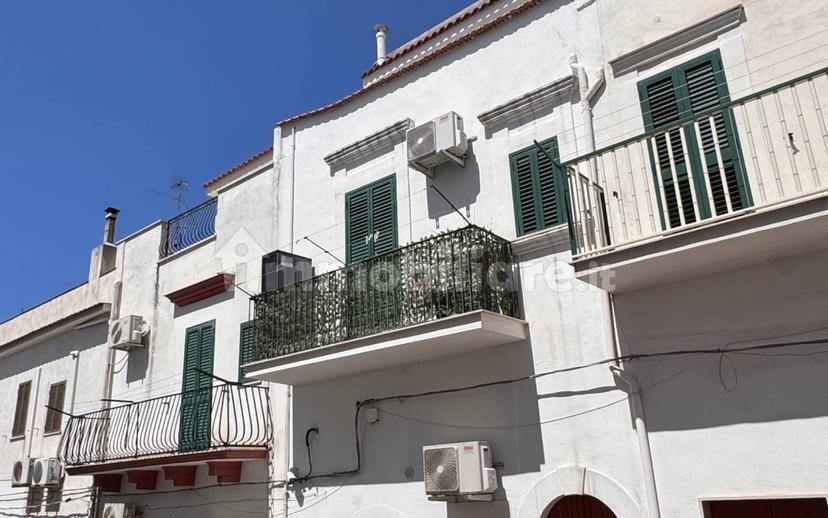 Monolocale via Alessandro Manzoni 2, Peschici — foto 3 di 17