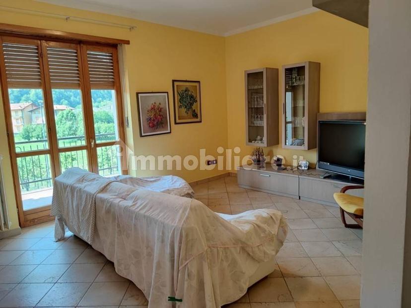Trilocale via Roccaglie 33, Centro, Brossasco — foto 2 di 13