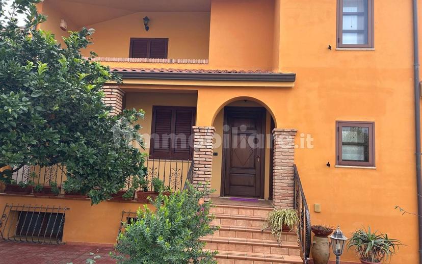 Villa unifamiliare via Cristoforo Colombo 48, Centro, Terralba — foto 3 di 4