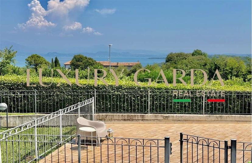 Villa a schiera via Sirmione, 4, Barcuzzi, Lonato del Garda — foto 15 di 16
