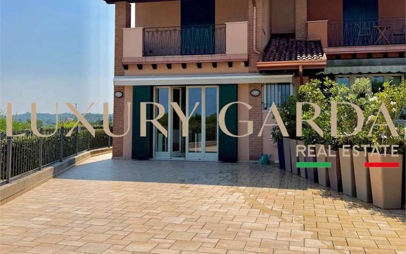 Villa a schiera via Sirmione, 4, Barcuzzi, Lonato del Garda — foto 7 di 16