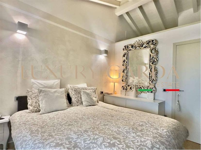 Villa a schiera via Sirmione, 4, Barcuzzi, Lonato del Garda
