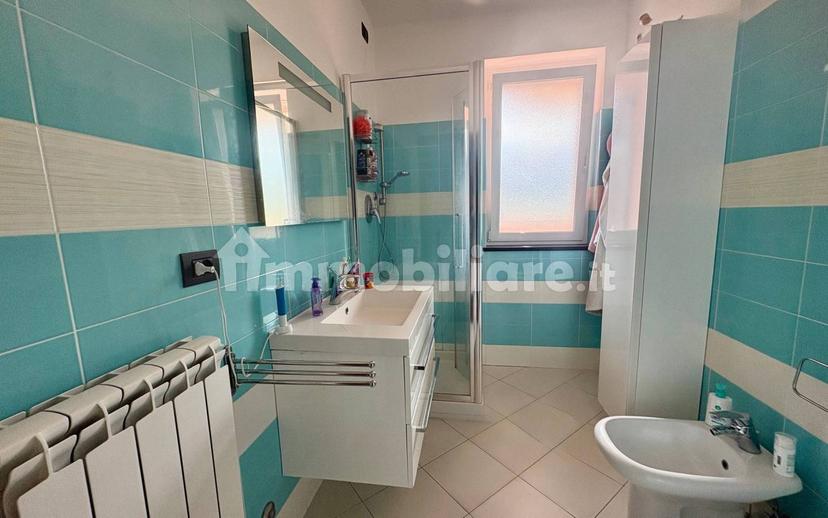 Trilocale via San Biagio di Valpolcevera 20, Pontedecimo, Genova