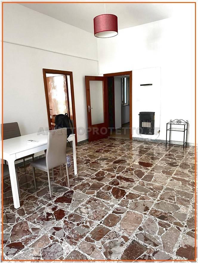 Trilocale via Abate Tosti, Centro, Formia — foto 8 di 15