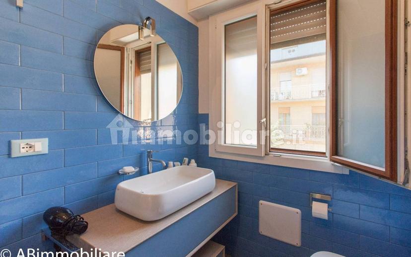 Villa bifamiliare via Gabriella degli Esposti, Centro, Castelfranco Emilia — foto 10 di 20
