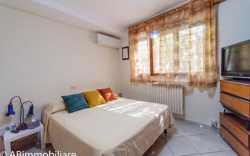 Villa bifamiliare via Gabriella degli Esposti, Centro, Castelfranco Emilia — foto 9 di 20