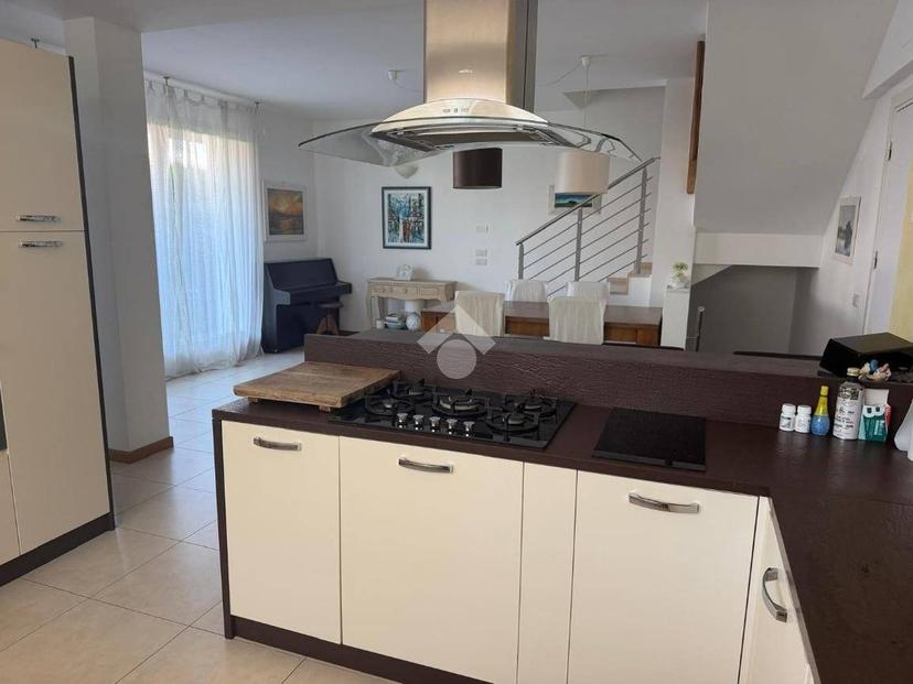 Villa bifamiliare via Lachina 26, Montegrotto Terme — foto 4 di 23