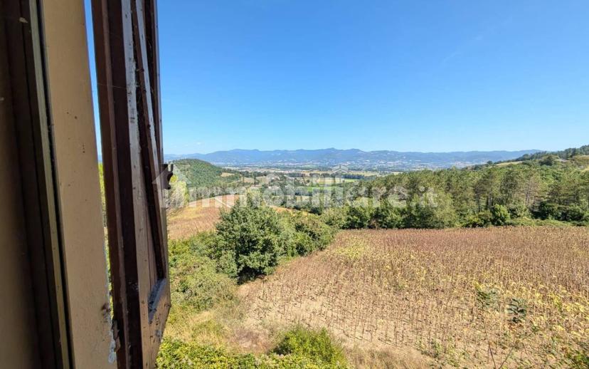 Casale, da ristrutturare, 250 m², Città di Castello — foto 6 di 35