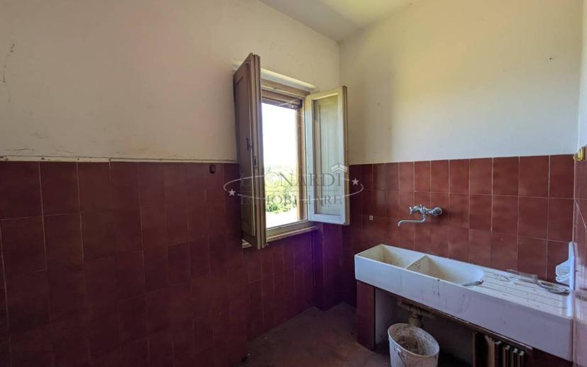 Casale, da ristrutturare, 250 m², Città di Castello — foto 10 di 35