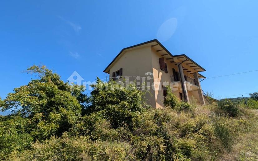 Casale, da ristrutturare, 250 m², Città di Castello