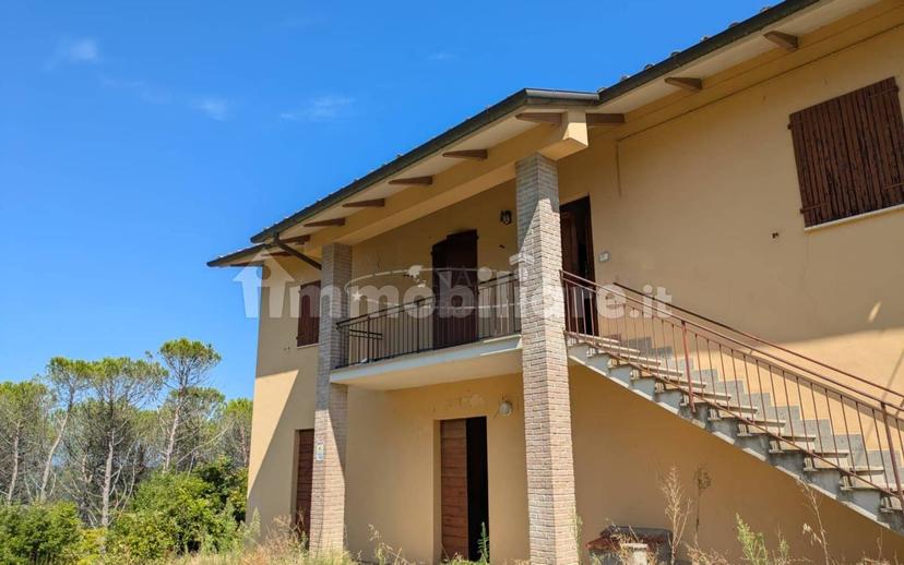 Casale, da ristrutturare, 250 m², Città di Castello — foto 7 di 35