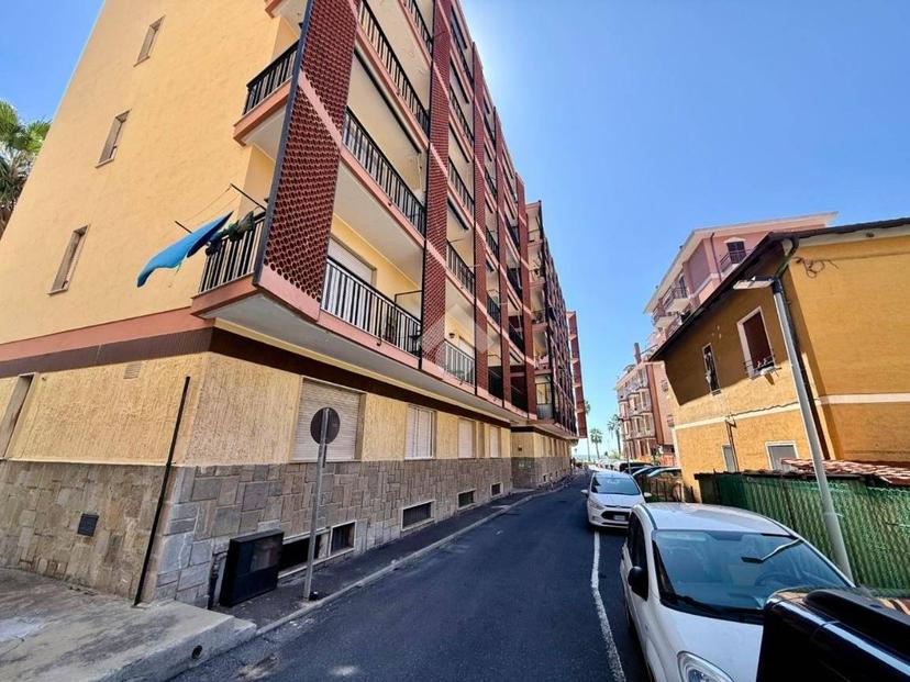 Bilocale via Cuneo 4, Marina Di Andora, Andora