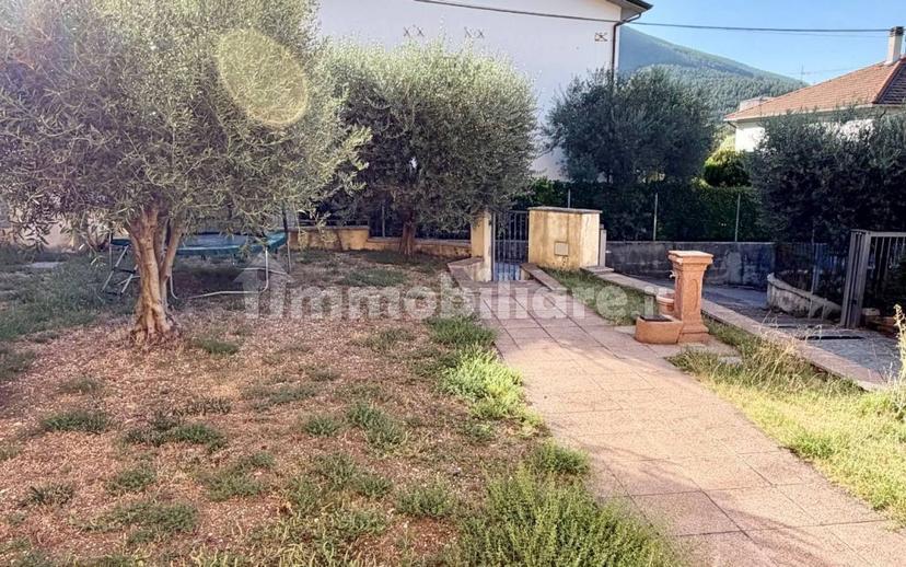 Appartamento via Valsorda, Centro, Gualdo Tadino — foto 37 di 41