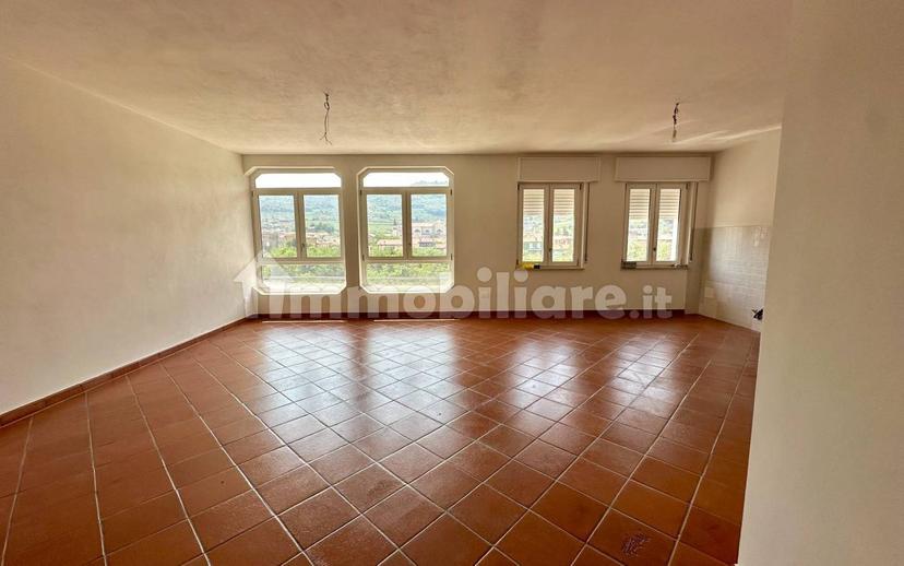 Quadrilocale via Alpone 18, Centro, Montecchia di Crosara — foto 9 di 24