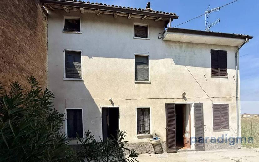 Terratetto unifamiliare via Giubellini, 6, Sale — foto 5 di 13