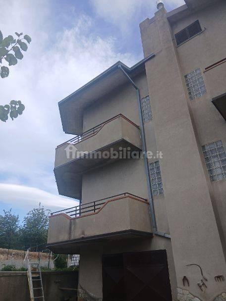 Villa bifamiliare via Aldo Moro, San Fele — foto 2 di 20