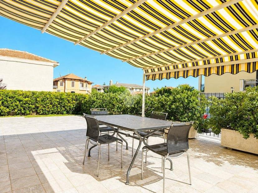 Trilocale via garibaldi 63, Riva Ligure — foto 9 di 35