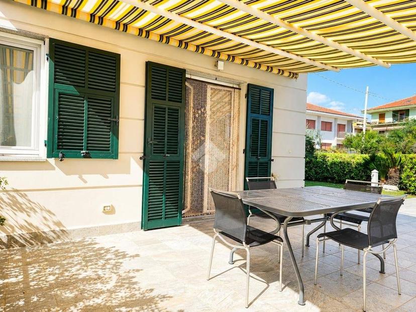 Trilocale via garibaldi 63, Riva Ligure — foto 21 di 35