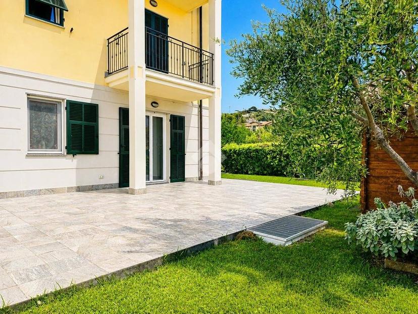 Trilocale via garibaldi 63, Riva Ligure — foto 34 di 35