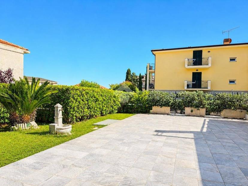 Trilocale via garibaldi 63, Riva Ligure — foto 10 di 35