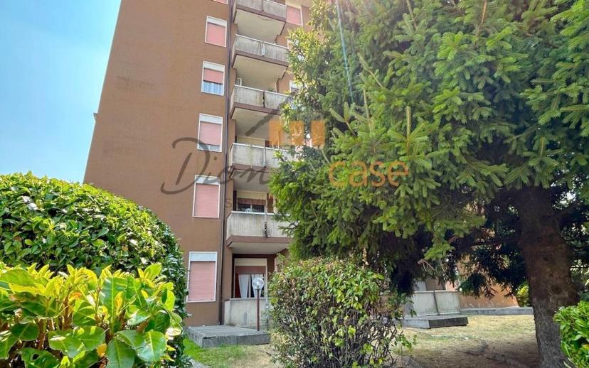 Trilocale via Pallanza 19, Borsano, Busto Arsizio