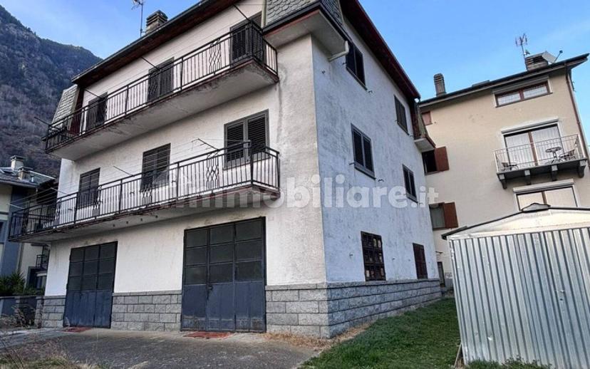 Terratetto unifamiliare via XXV Aprile, 20, Centro, Grosio — foto 3 di 23