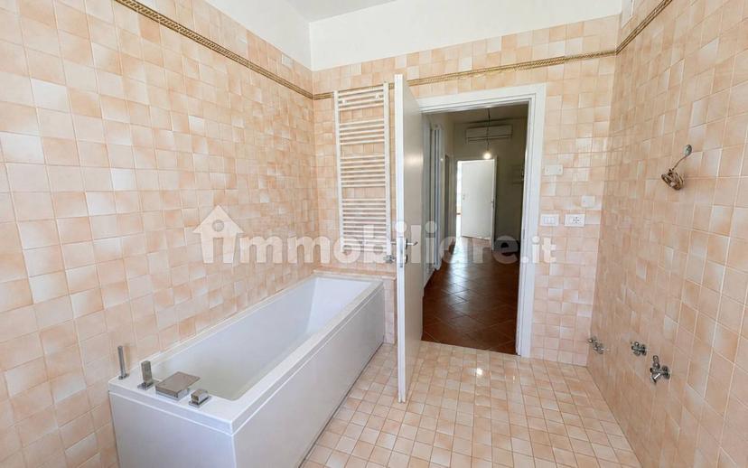 Quadrilocale via Alpone 18, Centro, Montecchia di Crosara — foto 13 di 24