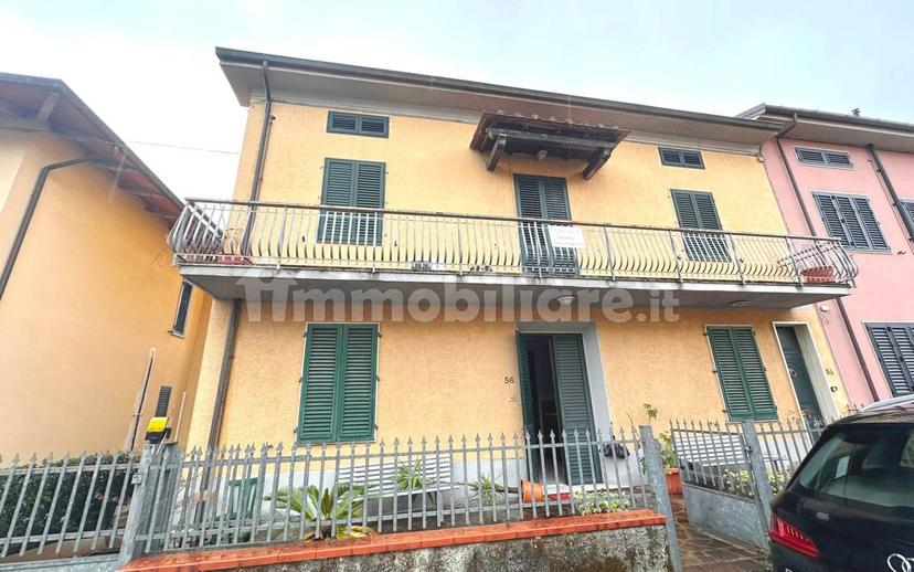 Trilocale via Fratelli Masini, Centro, Montale — foto 16 di 17
