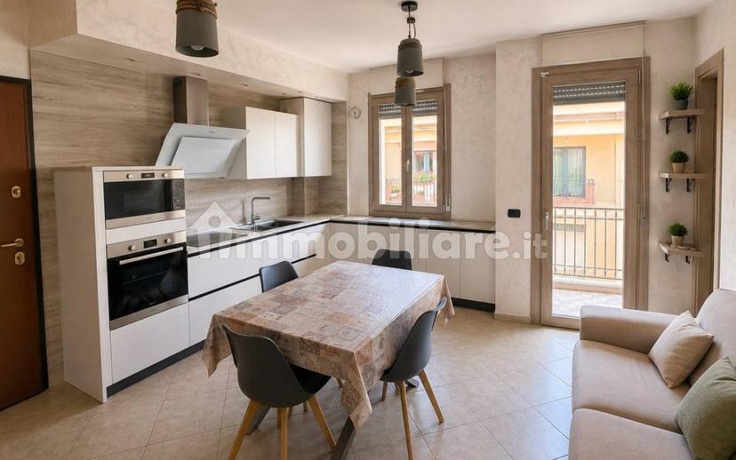 Appartamento via Camillo Cavour, Centro, Ponte San Nicolò — foto 12 di 12