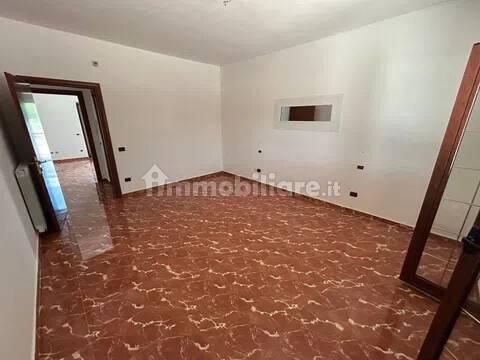 Appartamento via Mergataro No Number, Centro, Formia — foto 12 di 14