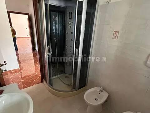 Appartamento via Mergataro No Number, Centro, Formia — foto 3 di 14