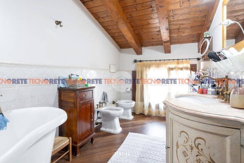 Villa bifamiliare via Dei Cantastorie 6, Cavazzona, Castelfranco Emilia — foto 2 di 46