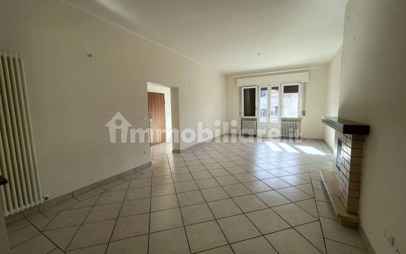 Appartamento via Innocenzo da Imola 14, Spazzoli - Medaglie D'Oro, Forlì — foto 11 di 16