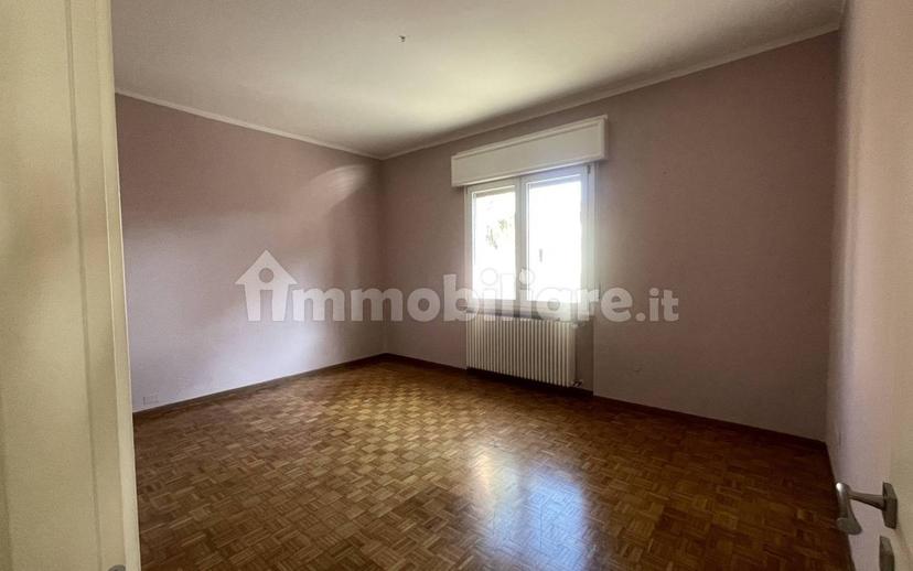 Appartamento via Innocenzo da Imola 14, Spazzoli - Medaglie D'Oro, Forlì — foto 6 di 16