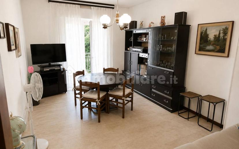 Trilocale ottimo stato, secondo piano, Centro, Muggia — foto 2 di 10