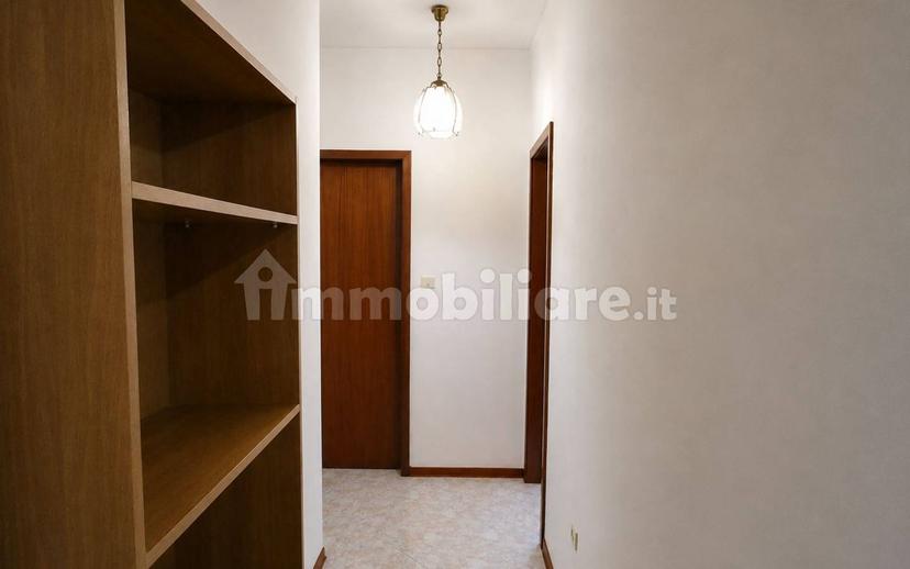 Trilocale ottimo stato, secondo piano, Centro, Muggia — foto 5 di 10