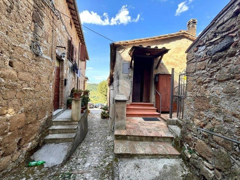 Trilocale vicolo Varese 4, Centro, Otricoli — foto 6 di 24
