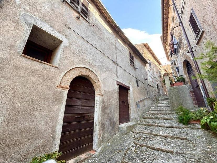 Trilocale vicolo Varese 4, Centro, Otricoli — foto 3 di 24