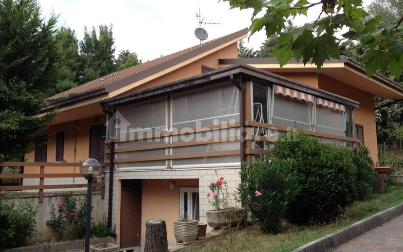 Villa unifamiliare via Valle di Creta, Potenza — foto 2 di 3