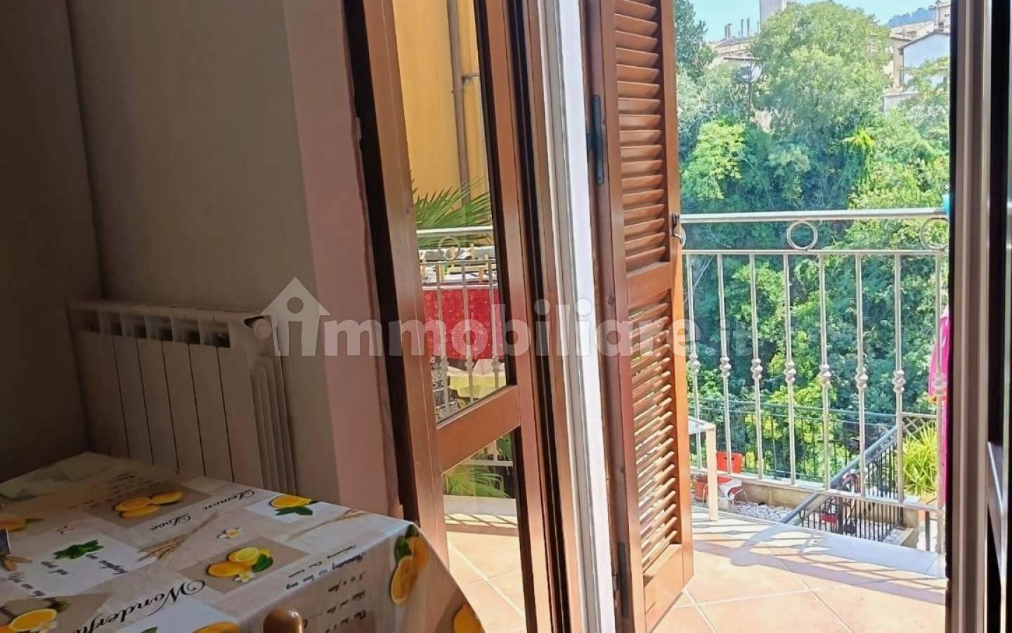 Appartamento via San Serafino da Montegranaro 33, Ascoli Piceno