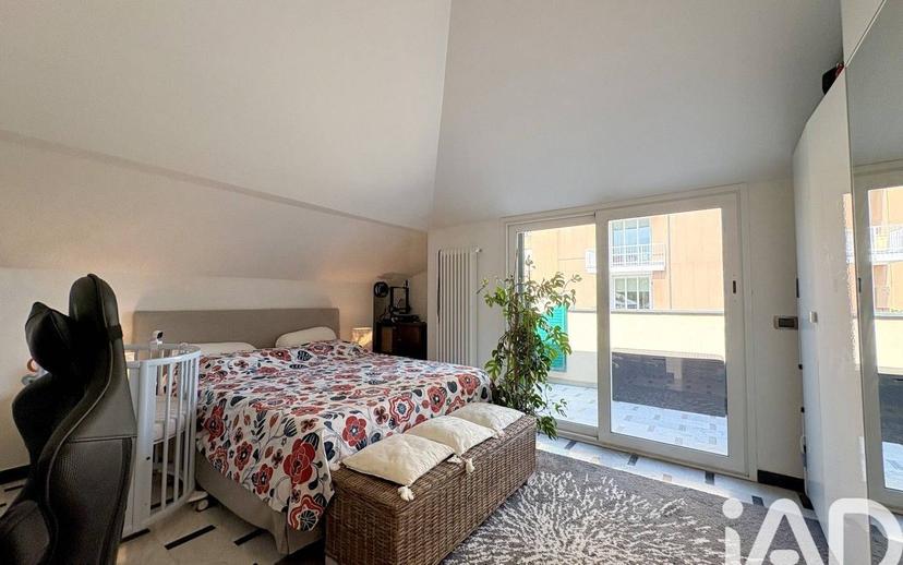 Trilocale piazzetta del centro 18, Pineta, Arenzano — foto 2 di 17