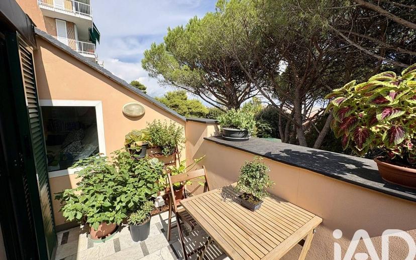 Trilocale piazzetta del centro 18, Pineta, Arenzano — foto 16 di 17