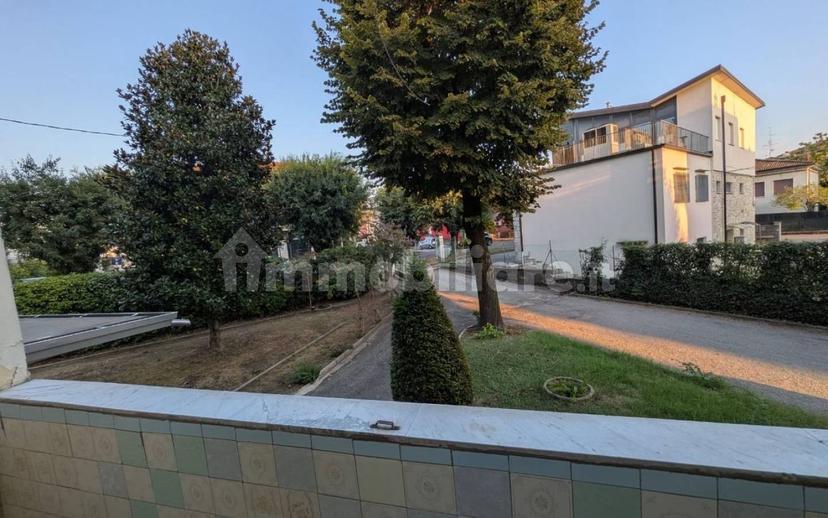 Trilocale viale della Resistenza 8, Centro, Rubiera